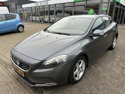 Grijs Gebruikt 2014 Volvo V40 Summum Stationwagen | € 9.950 (Goede deal)