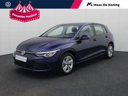 Blauw Gebruikt 2024 VW Golf VIII Life Hatchback | € 25.740 (Super prijs)