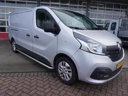 Grijs Gebruikt 2018 Renault Trafic Luxe Van | € 12.950 (Eerlijke prijs)