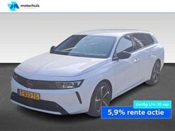 Wit Gebruikt 2023 Opel Astra Edition Stationwagen | € 26.445 (Goede deal)