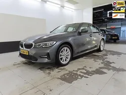 Grijs Gebruikt 2021 BMW 330 Sedan | € 27.999