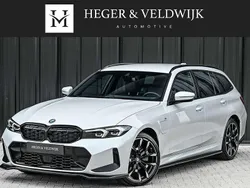 Wit Gebruikt 2024 BMW 330e M Sport Stationwagen | € 54.800 (Eerlijke prijs)
