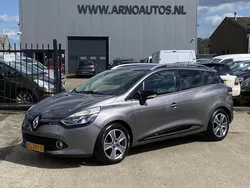 Grijs Gebruikt 2016 Renault Clio GrandTour Night&Day Stationwagen | € 5.250