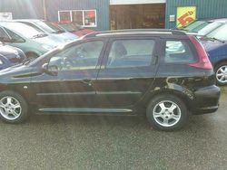 Zwart Gebruikt 2003 Peugeot 206 Stationwagen | € 799