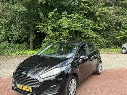 Zwart Gebruikt 2014 Ford Fiesta Style Hatchback | € 3.900 (Eerlijke prijs)