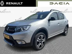 Grijs Gebruikt 2020 Dacia Sandero Stepway Hatchback | € 15.950 (Iets duurder)