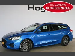 Blauw, metallic lak Gebruikt 2019 Ford Focus Business Edition Stationwagen | € 12.440 (Eerlijke prijs)