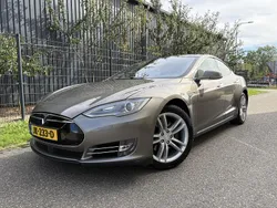 Grijs Gebruikt 2016 Tesla Model S Sedan | € 16.750 (Super prijs)