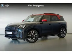 Legend grey metallic (donker grijs metallic) Gebruikt 2024 Mini Countryman SUV | € 49.895