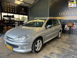Grijs Gebruikt 2006 Peugeot 206 Stationwagen | € 1.250 (Eerlijke prijs)