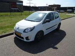 Wit Gebruikt 2010 Renault Twingo Authentique Hatchback | € 1.695 (Eerlijke prijs)