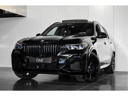 Zwart, metallic lak Gebruikt 2022 BMW X5 M Sport SUV | € 67.900 (Eerlijke prijs)