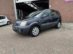 Grijs Gebruikt 2010 Ford Fusion Cool & Sound Edition MPV | € 2.099 (Eerlijke prijs)