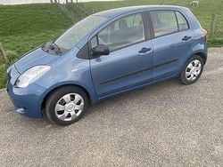 Grijs Gebruikt 2007 Toyota Yaris MPV | € 2.950 (Eerlijke prijs)