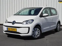 Wit Gebruikt 2016 VW up! Move Hatchback | € 6.950 (Duur)