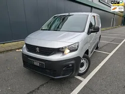 Grijs Gebruikt 2020 Peugeot Partner Premium MPV | € 9.750 (Eerlijke prijs)