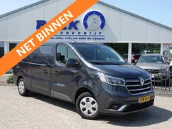 Grijs Gebruikt 2023 Renault Trafic Van | € 22.790 (Eerlijke prijs)