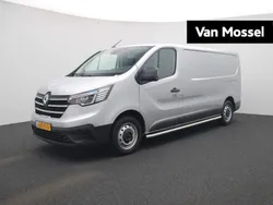Highlandgrijs kqa Gebruikt 2023 Renault Trafic Komfort Van | € 23.725 (Eerlijke prijs)