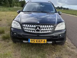 Zwart Gebruikt 2006 Mercedes ML350 SUV | € 7.999 (Super prijs)