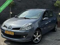 Blauw Gebruikt 2006 Renault Clio II Dynamique Hatchback | € 1.395 (Eerlijke prijs)