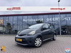 Grijs Gebruikt 2012 Toyota Aygo Hatchback | € 2.990 (Goede deal)