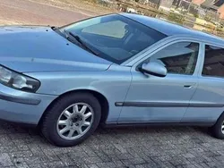 Zilver Gebruikt 2002 Volvo V70 Stationwagen | € 1.000