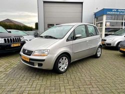 Grijs Gebruikt 2004 Fiat Idea Dynamic MPV | € 1.799 (Duur)