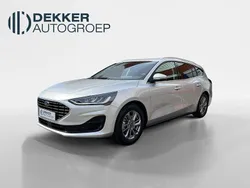 Grijs Gebruikt 2024 Ford Focus Titanium Stationwagen | € 26.945 (Iets duurder)