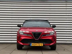Rood Nieuw 2025 Alfa Romeo Junior Edizione Speciale Hatchback | € 41.770