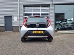 Grijs Gebruikt 2020 Toyota Aygo Hatchback | € 6.949 (Eerlijke prijs)