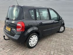 Zwart Gebruikt 2008 Renault Grand Modus Expression MPV | € 3.748 (Eerlijke prijs)