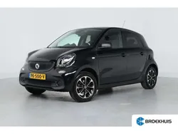 Zwart Gebruikt 2017 Smart ForFour Pure Hatchback | € 9.900 (Eerlijke prijs)