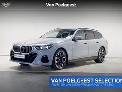 Grijs Gebruikt 2024 BMW 530e M Sport Stationwagen | € 68.900