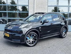 Zwart Gebruikt 2023 Lynk & Co 01 SUV | € 29.850 (Eerlijke prijs)