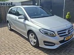 Grijs Gebruikt 2015 Mercedes B180 Prestige MPV | € 15.945 (Eerlijke prijs)