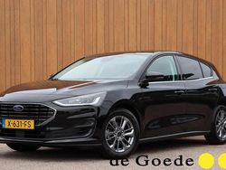 Zwart Gebruikt 2023 Ford Focus Titanium Hatchback | € 19.940 (Eerlijke prijs)