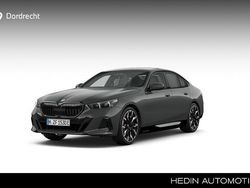 Grijs Nieuw 2025 BMW 550e Comfort Edition Sedan | € 117.397