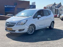 Wit Gebruikt 2017 Opel Meriva MPV | € 12.895 (Eerlijke prijs)