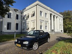 Zwart Gebruikt 2001 VW Golf Cabriolet Highline Cabriolet | € 3.950 (Duur)