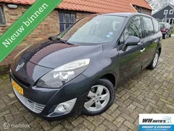 Grijs Gebruikt 2011 Renault Scénic III Expression MPV | € 4.900