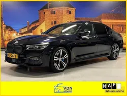 Zwart Gebruikt 2015 BMW 750L Executive Sedan | € 33.950 (Eerlijke prijs)