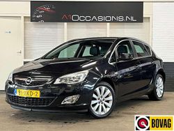 Zwart Gebruikt 2012 Opel Astra Cosmo Hatchback | € 6.995 (Eerlijke prijs)