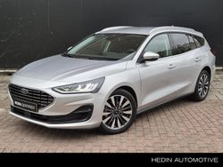Grijs Gebruikt 2024 Ford Focus Titanium X Stationwagen | € 25.745 (Eerlijke prijs)