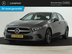 Grijs Gebruikt 2019 Mercedes A160 Hatchback | € 22.950 (Iets duurder)