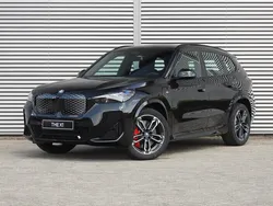 Saphirschwarz Nieuw 2025 BMW iX1 M Sport SUV | € 56.077 (Super prijs)