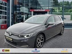 Grijs Gebruikt 2021 VW Golf VIII Style Hatchback | € 24.866 (Super prijs)
