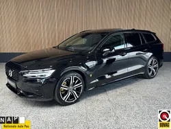 Zwart Gebruikt 2021 Volvo V60 R-Design Stationwagen | € 35.495 (Goede deal)
