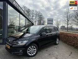 Zwart Gebruikt 2019 VW Touran Comfortline MPV | € 19.950 (Eerlijke prijs)