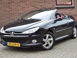 Zwart Gebruikt 2003 Peugeot 206 CC Cabriolet | € 1.949 (Eerlijke prijs)