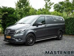 Grijs Gebruikt 2022 Mercedes Vito MPV | € 33.950